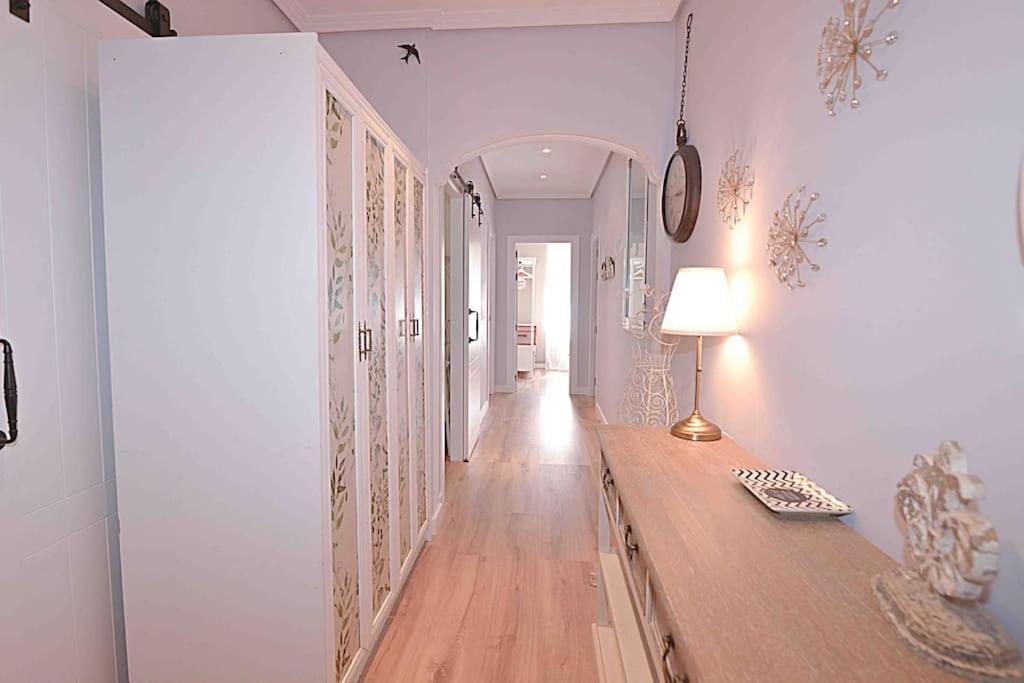 Apartamento Con Encanto "Las Raices" ซานตานเดร์ ภายนอก รูปภาพ
