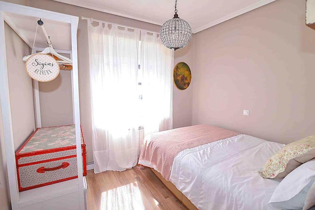 Apartamento Con Encanto "Las Raices" ซานตานเดร์ ภายนอก รูปภาพ